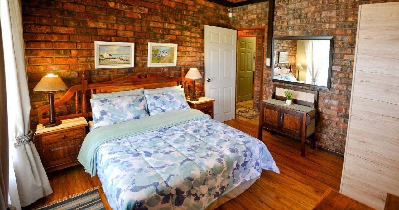 Palm Cottage - Colchester - 5Km From Elephant Park Bagian luar foto