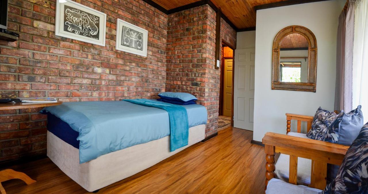 Palm Cottage - Colchester - 5Km From Elephant Park Bagian luar foto