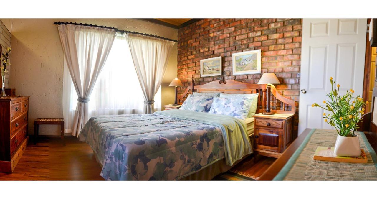 Palm Cottage - Colchester - 5Km From Elephant Park Bagian luar foto
